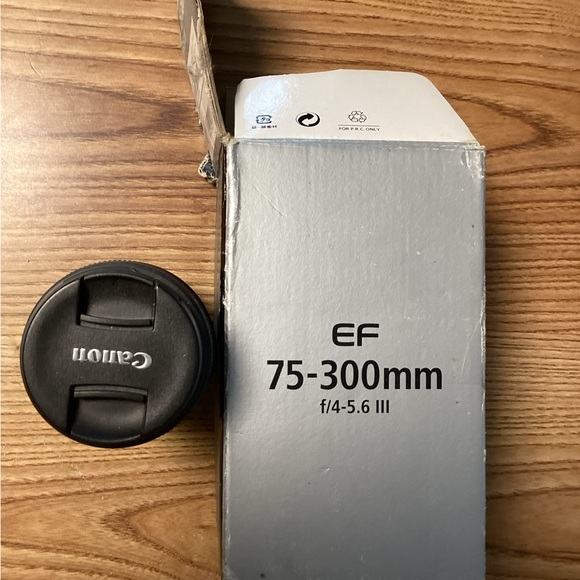 Canon lens GUC no scratches on lens - Picture 3 of 6